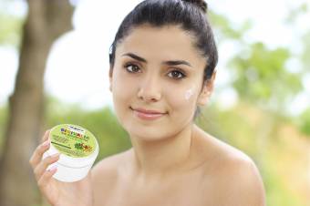 Mantecas Corporals - Crema hidratante con aloe vera para piel seca para cuerpo, cara o pelo dañado | Cuidado de la piel efecto antienvejecimiento para pies o manos | 140 g. Envíos a Barcelona