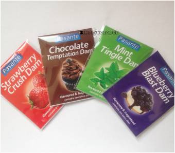 4 x Pasante Dental Dams -- Strawberry , Mint , Chocolate , Blueberry Flavour .... Envíos a Barcelona