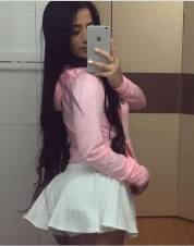 SEXY Y MUY COMPLACIENTE