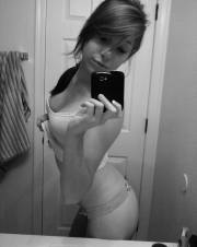 ME GUSTA QUE ME HAGAS FOTOS SEXYS