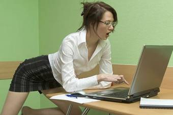 SECRETARIA CACHONDA
