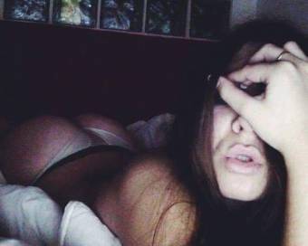 KARLA BUSCO UN FOLLADOR NATO.