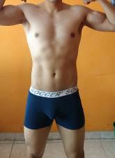 Servicio de gigoló para parejas hetero