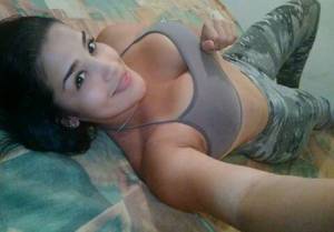 [ Soy una jovencita sumisa ]
