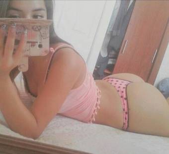 GUAPA JOVEN Y CON MUCHAS GANAS DE SEXO