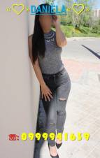 HERMOSA MAMACITA, ALTA, BLANCA, DE CABELLO LARGO Y NEGRO