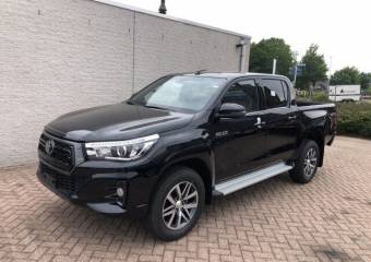 Used LHD 2020 TOYOTA HILUX 2.4 Located In Philippines