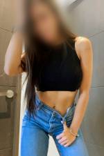 Soy una LINDA joven MODELO VIP disponible para TI!