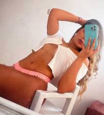 Soy una chica trans sensual complaciente