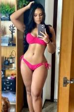 CHICA SENSUAL CON UNAS TETAS RIQUISIMAS.
