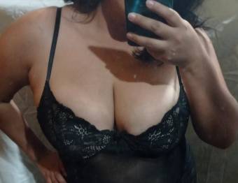 Cachonda joven de 23 años, dispuesta y disponible para que me hagas tuya