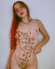 *FLACA DELICIOSA QUIERE HACERTE SEXTING