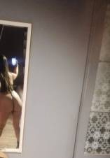 Chilenita traviesa y juguetona complaciente full anal