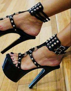 100% FETICHES DE PIES ASQUEROSAMENTE ????