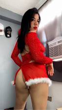 Latina dispuesta a cumplir todos tus deseos