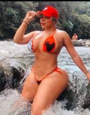 KATHERINE UN CUERPO PARA UN RICO GRIEGO