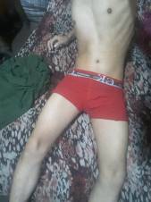 Jovensito de placer a mujeres y hombres