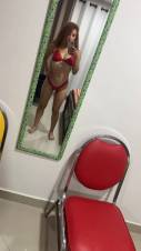 Hola! soy mily , chica latina de 23 años con ganas de pasarlo bien, soy atrevida, aunque me considero una escort cariñosa, abierta y muy implicada. Lo