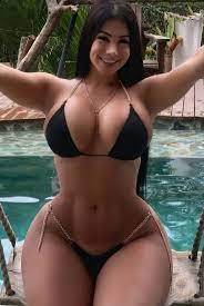 ARDIENTE Y MUY FOGOSA