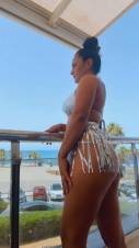 CARLA, CUERPO CON LINDAS CURVAS