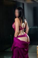 Joven UNIVERSITARIA con un estilo y modo precioso para ti