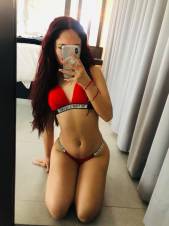 MELANY UNA CHICA DE 18 AÑOS SUPER RICA