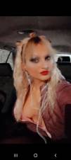 Ama lady victoria rubia joven llama y sesiona