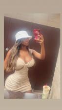 KAROL BELLA HERMOSA Y EXOTICA MASAJ9ISTA