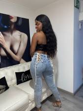 QUE ESTAS ESPERANDO ESTOY EN MI PISO PRIVADO EN BARCELONA SOY UNA CHICA MUY COMPLETA TE ESTARÉ ESPERANDO EN MI PISO PRIVADO NO LO PIENSES MAS Y VEN A