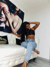 SOY UNA BELLA LATINA PIEL MORENA QUE DESEA ENSEÑARTE EL PLACER Y LA DIVERSIÓN DESDE UNAS SUAVES MANOS COLOMBIANAS NO LO PIENSES MAS Y VEN A MI PISO PR