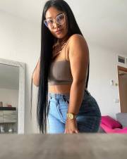 HOLA SOY MIA UNA CHICA CAUTIVADORA