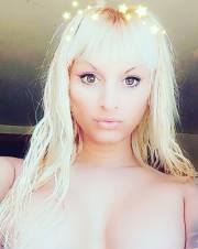 Ama victoria joven servicio especial