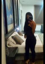 PATY MADURA UNA CHICA HERMOSA DE PIES A CABEZA