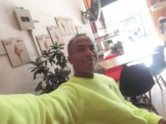 Adrian sexy caliente morboso
