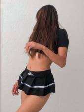 Soy flaquita, pero tengo unas nalgas que te ponen muy caliente