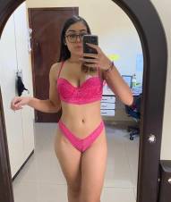 Lista para complacerte en todo lo que deces