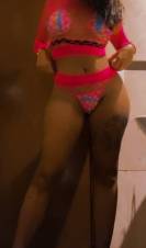 Siomara chica de deliciosas nalgas con excelente servicio
