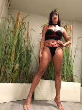 HOLA AMOR SOY ESMERALDA  Y HE LLEGADO CON MUCHO CARIÑO A HACERTE PASAR UN RATO AGRADABLE Y MUY ACOGEDOR YA QUE MI EXPERIENCIA ME HACEN UNICA E IRRESIS