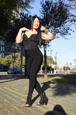 CHICA SIMPATICA Y ROMANTICA , ESCRIBEME