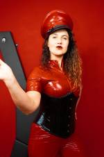 Mistress Virtual Dominatrix FemDom