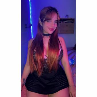 Hola soy Kata una masajista erótica femenina y atenta