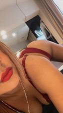 una chica con un cuerpazo