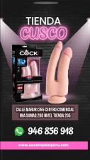 A-CONSOLADOR DOBLE KING COCK PLUS 9.  Prueba las delicias de la doble penetración con este dildo doble 9. Produce de forma realista dos penes uno cort