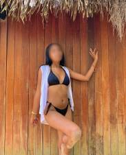 BOQUITA COMPLACIENTE Y MAMADITAS PROFUNDAS