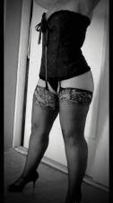 Tengo cuerpo de escándalo y el mayor placer para mi es tocarme delante de la webcam. ¿Quieres ser mi amante en la webcam? Conéctate ahora en mi sala p