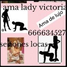 Ama lady Victoria esuverante domina todo fetiche