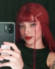 BUENO DIVERTIRTE CON UNA LATINA CALIENTE