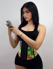 lista para cumplirte tus deseos en la cama ????