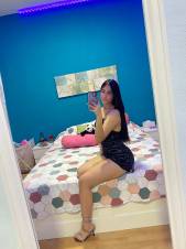 MI NOMBRE ES  LORENA TENGO 20 AÑITOS ACABO DE LLEGAR A BARCELONA VEN A CONOCERME Y DISFRUTEMOS JUNTOS SOY UNA CHICA SIMPATICA Y COMPLACIENTE TE SERV