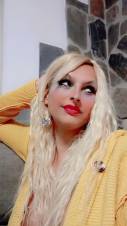 Joven ama lady Victoria muchos fetiches
